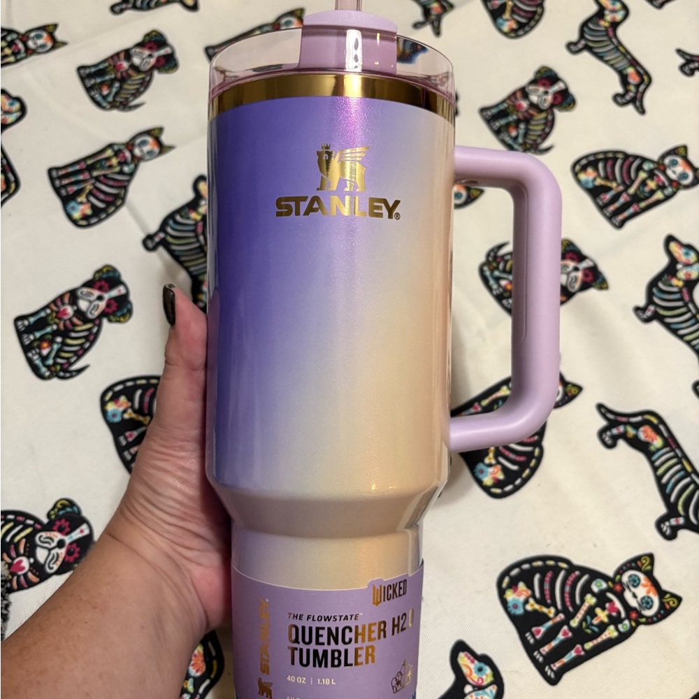 Stanley Wicked- Glinda for Good 40oz Quencher H2.0 Tumbler